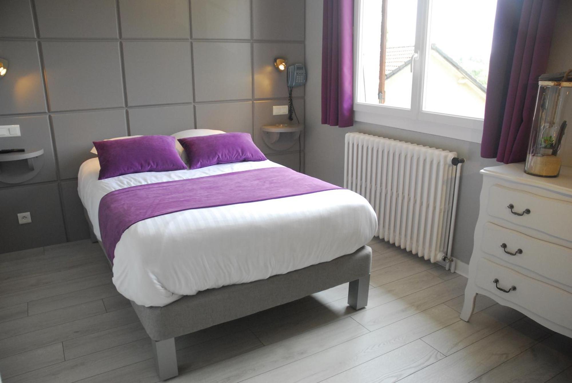 Logis Hotel Le Relais Du Bois Vialotte Le Chambon-sur-Lignon Bagian luar foto