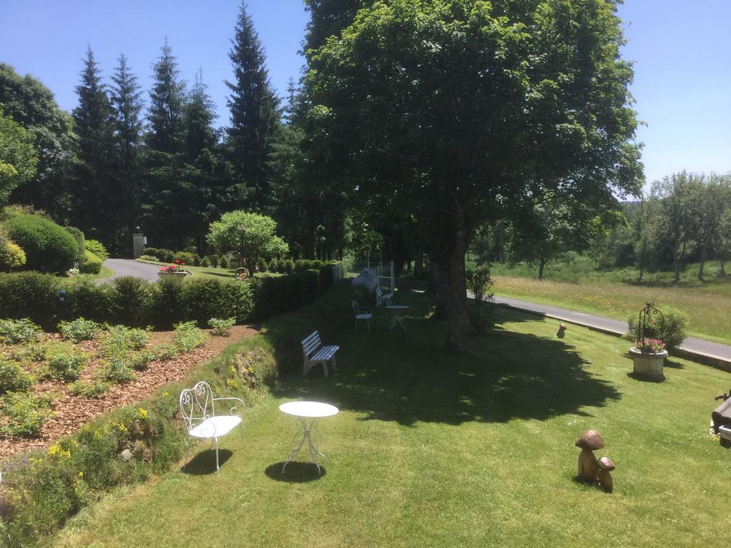 Logis Hotel Le Relais Du Bois Vialotte Le Chambon-sur-Lignon Bagian luar foto